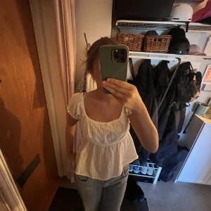 Tröja  - Aldrig använd som ny