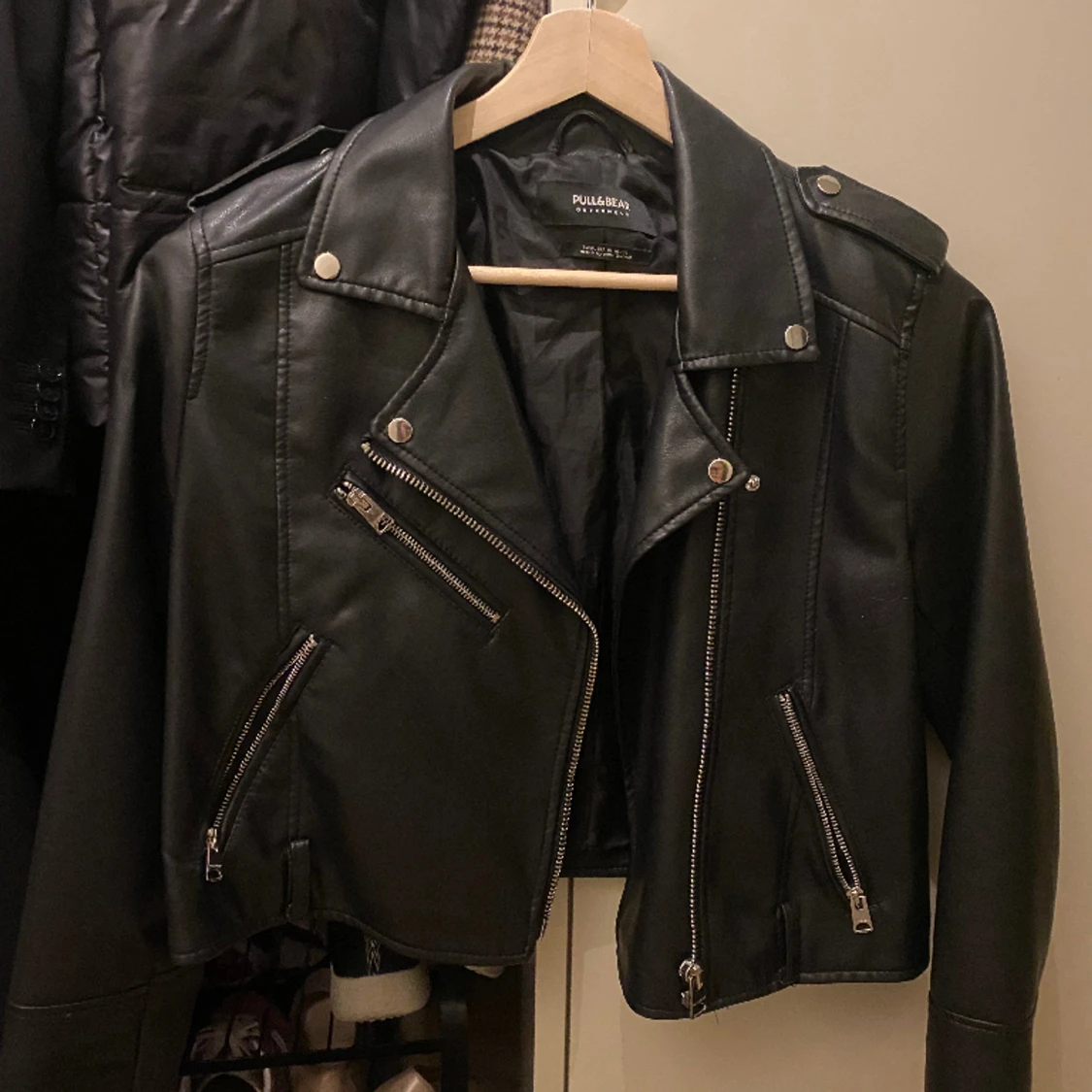 Croppad skinnjacka🌟