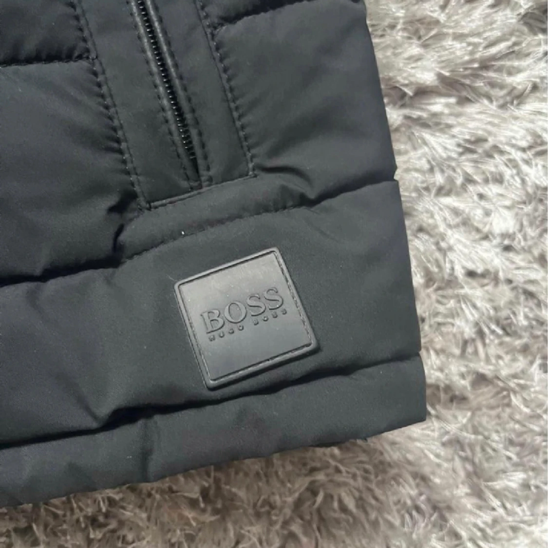 Hugo boss jacka  - 90