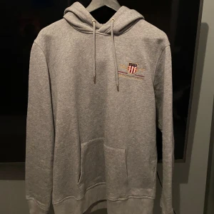 Gant hoodie i storlek XL - Gant hoodie i storlek XL