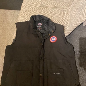 Canada Goose väst - Canada goose väst storlek m/m 