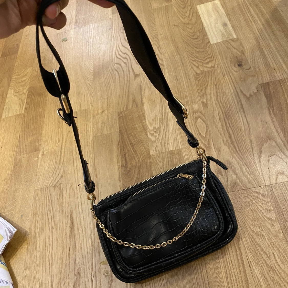 Väska i fuskskinn - 91