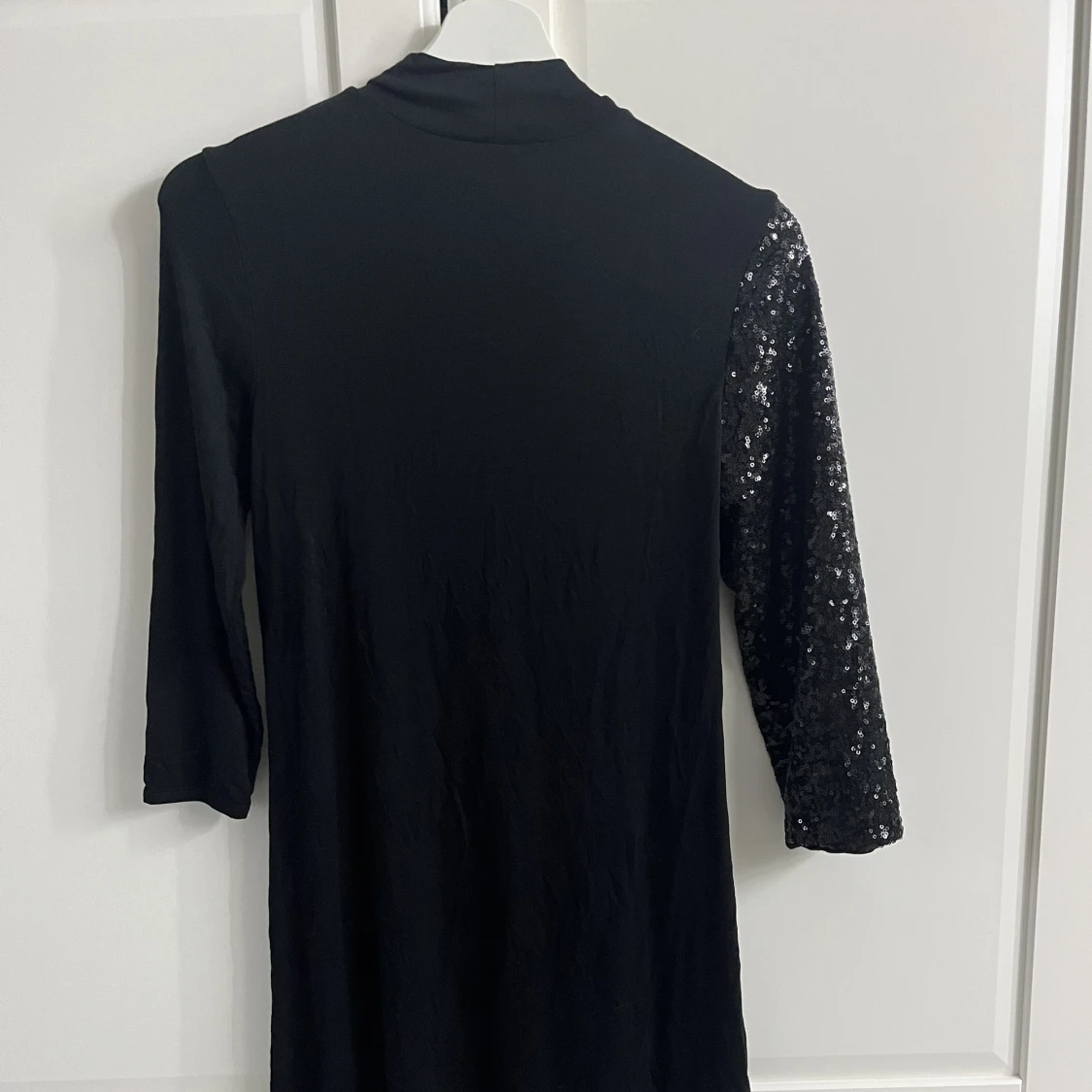 Svart klänning - 90