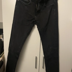Zara jeans tajt  - STORRENSNING! Tajta zara jeans 