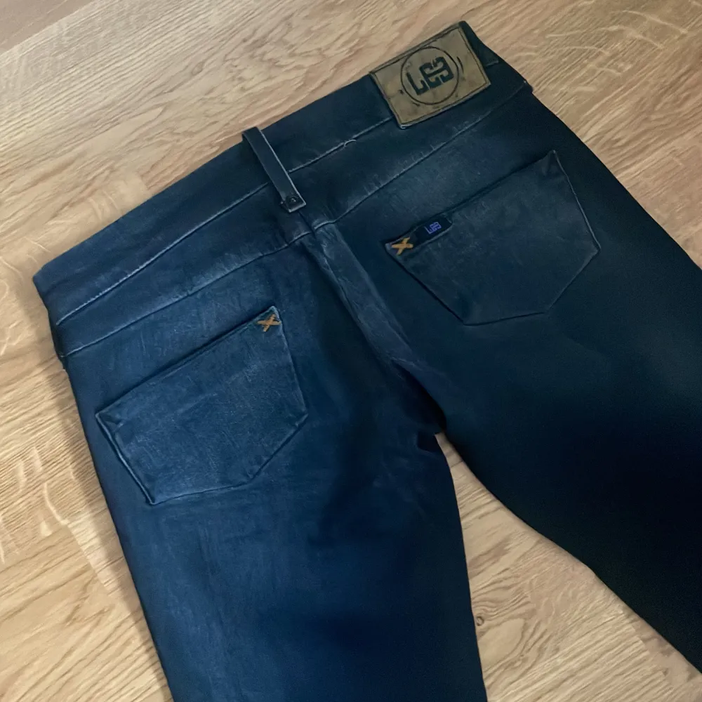 Lee Lynn Clean, lågmidjade 90-tals jeans, W25 L31. Jeans & Byxor.