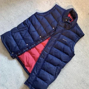 Gansg väst - Fin gant väst för både flicka och pojke i storlek 152-164