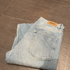 Sweet sktbs jeans - Baggy jeans, uppsydda efter mig (164). 