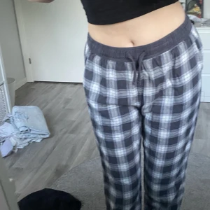 Pyjamasbyxor - I använt skick, från Kappahl.