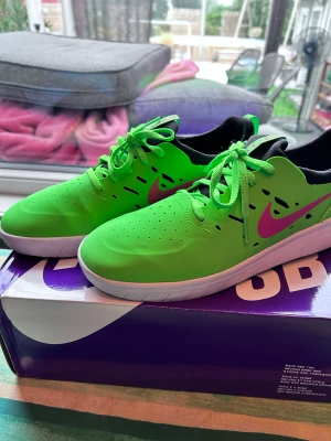 Nike sb zm janoski - Nike sb sko i skate modell.  Storlek 41 (små i storlek) sparsamt använda.