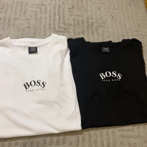 Hugo boss  - Säljer båda dom för 400kr och en för 200kr. Det står storlek L på men den sitter perfekt på mig som är M. Skriv om du har frågor 