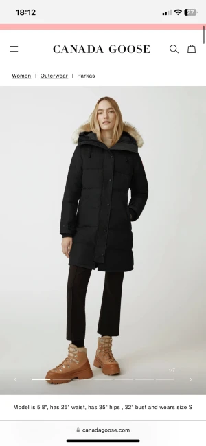 Canada Goose Vinter jacka - Säljer min canada Goose vinter jacka i modell ” Shelburne Parka Heritage” i storlek s. Använd 1 vinter nyskick! Säljer pågrund av att den inte passar mig längre. Skriv för mer bilder på den, pris kan diskuteras vid snabb affär. Ordinarie pris 19.600kr.