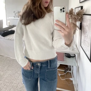 Cos tröja vit  - Superfin o knappt använd från cos!🫶🏽