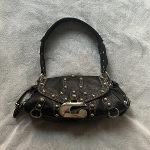 Guess väska  - Guess väska