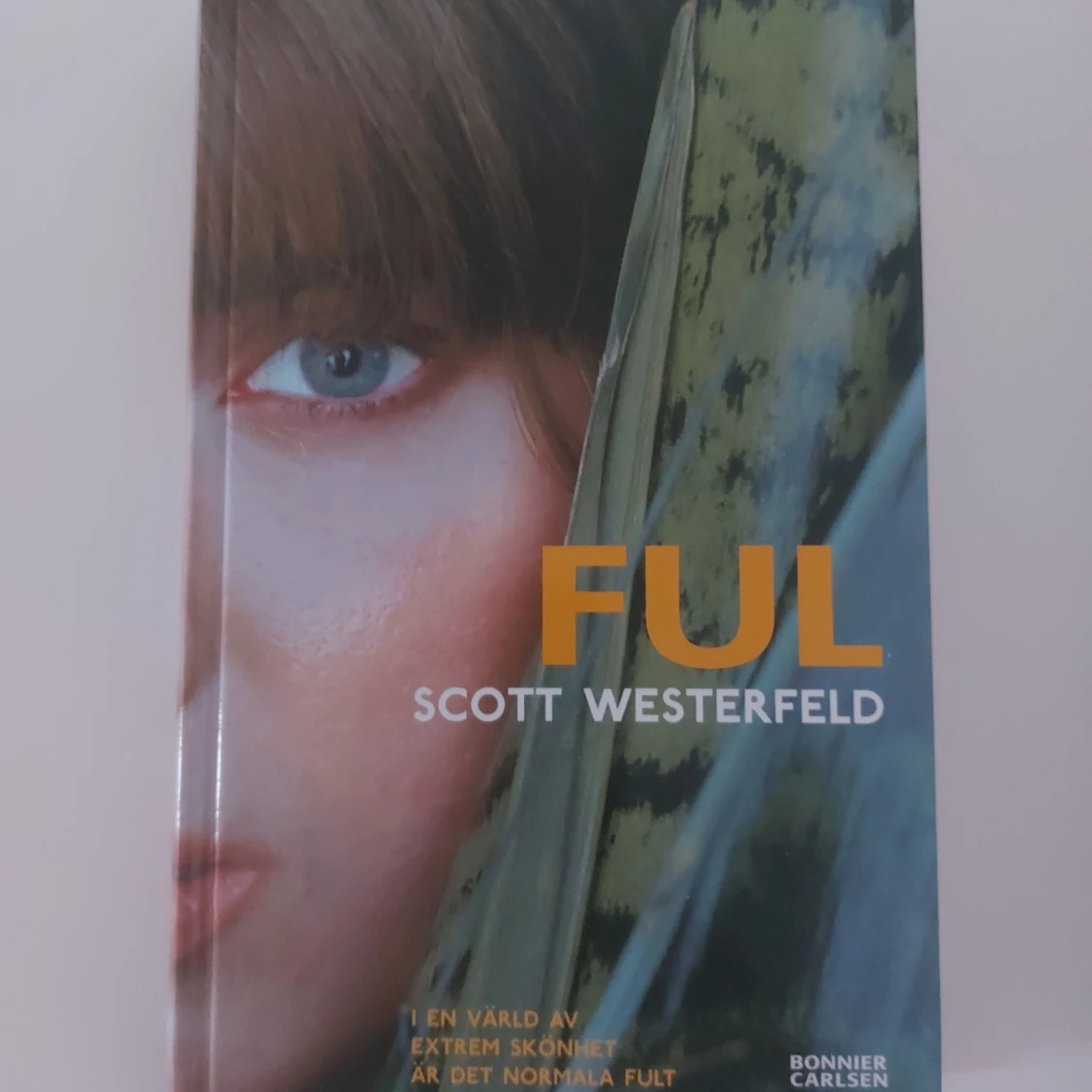 Ful - Scott Westfeld