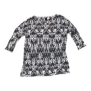 H&M Divided Black White Printed Blouse - Brand: H&M   Size: S/M  Marterial: 51% Viscose 47% Polyester 2% Elastane   Made in Cambodia   Well kept blouse!