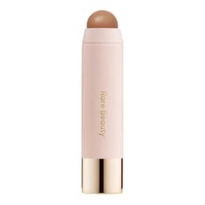 Rare beauty bronzer - Rare beauty bronzer i förgen happy sol! Endast testad på handen o inte ansiktet. Köpt för 459 så säljer för 320! Kan bjuda på frakten men inte genom köp nu tyvärr så skriv privat❤️‍🩹❤️‍🩹 ‼️GÅR INTE NER I PRIS‼️