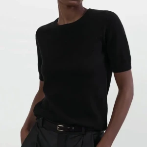 Softgoat tröja - Såå fin kashmir t-shirt ifrån softgoat!!!  Knappt använd