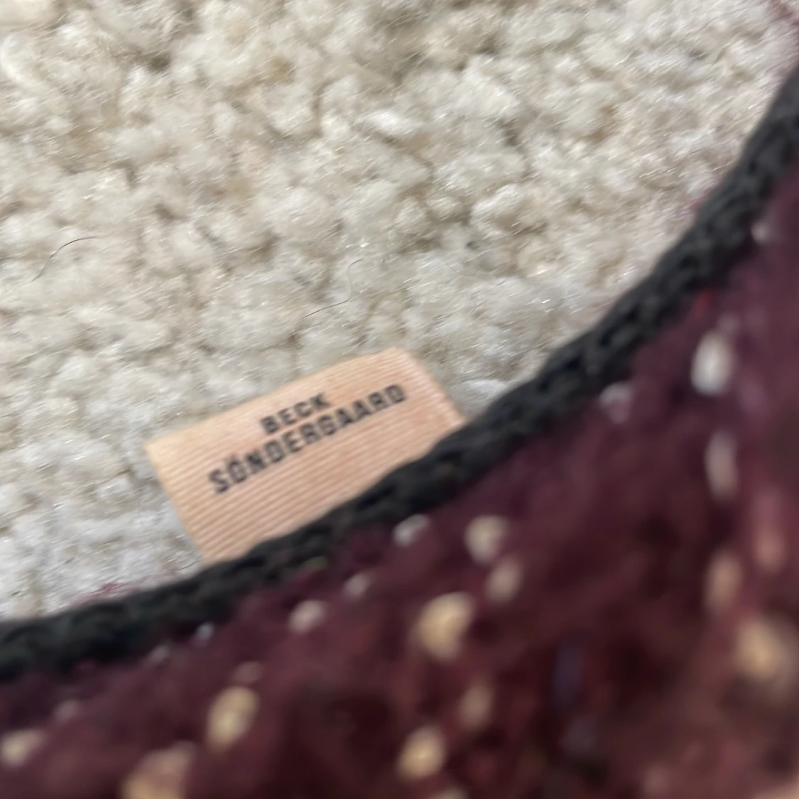 säljer becksödergard hårband  - 90