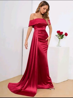 Fest klänning - Jättefin klänning, använd en gång i begagnad skick