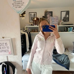 Gant kofta  - Skriv om du är intresserad så kan vi diskutera pris, frakt och så vidare😊