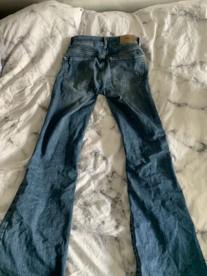 Low Waist jeans - Säljer dessa fina jeans från Nelly pga att dom har blivit för små, inte alls mkt användning💞