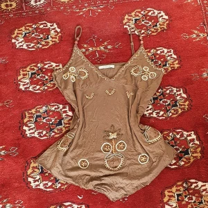 Fint topp - Passar m_ l