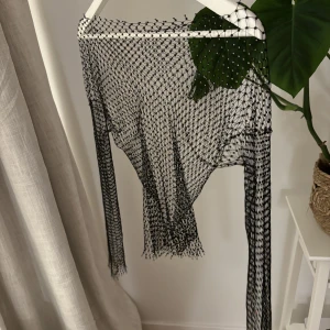 Långärmad topp - Långärmad topp från Gina Tricot, one size, väldigt bra skick 🤝