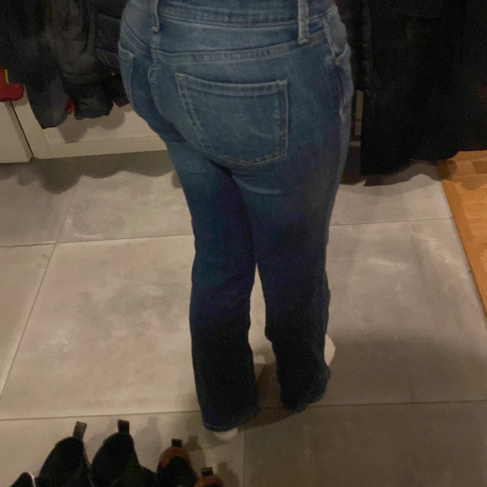 säljer nu dessa jeans från pepe london, säljer pga att dom har blivit för korta för mig!! mycket bra skick💓. Jeans & Byxor.