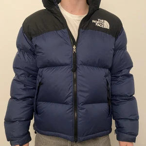 North Face jacka 700 - Knappt använd så är i mycket bra skick