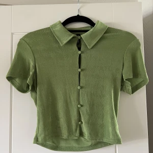 Tröja  - Tröja från hm. Storlek M. Knappt använd.