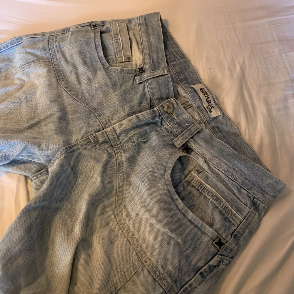Säljer mina ljusblå jeans från märket ”znara denim”. Skriv för fler bilder eller frågor.. Jeans & Byxor.