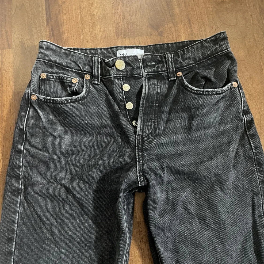 Svarta mid rise jeans - 90