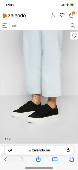 Skor - Använda få gånger då dom är lite stora, storlek 40 fler bilder vid intresse små defekterna på insidan men inget man märker av