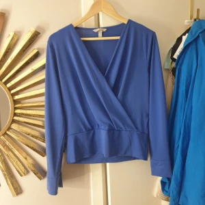 Topp - Oanvänd topp från H&M 