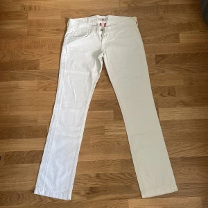 Fornarina Jeans - Lågmidjade Fornarina jeans, storlek 28