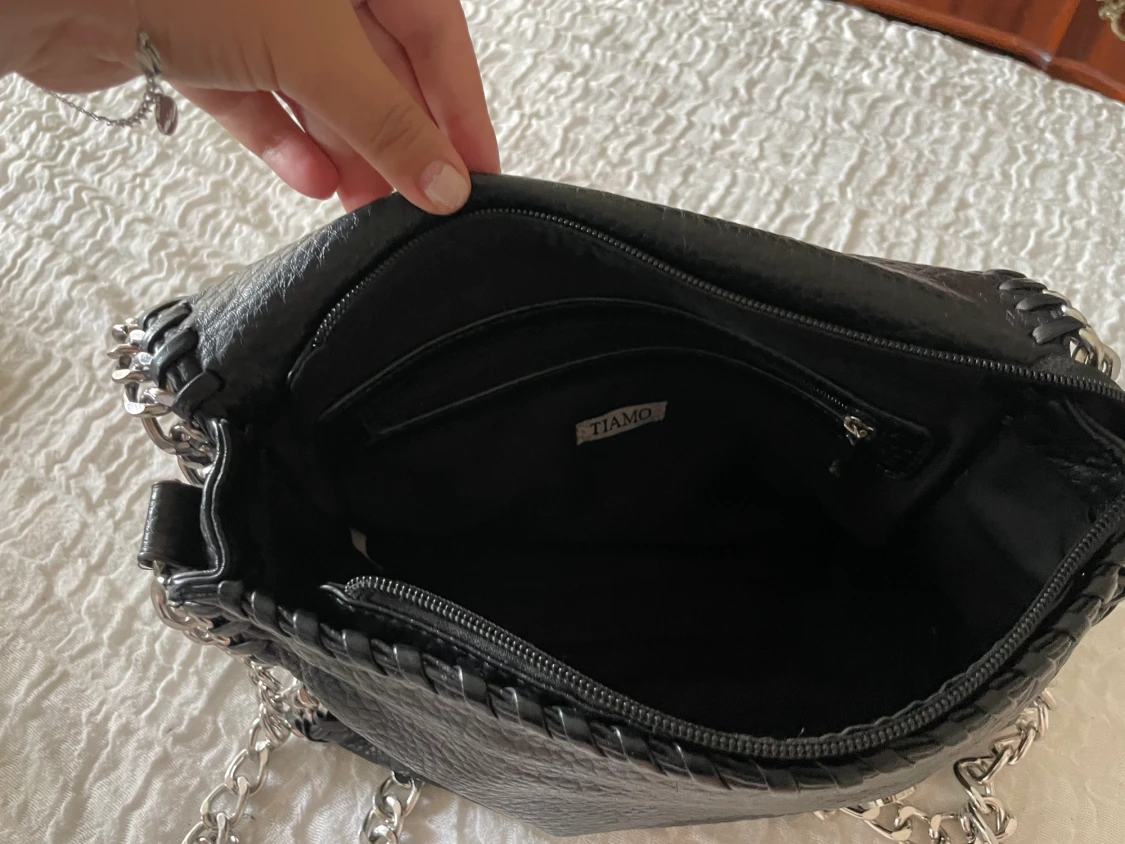 Tiamo pricilla väska storlek M  - 90