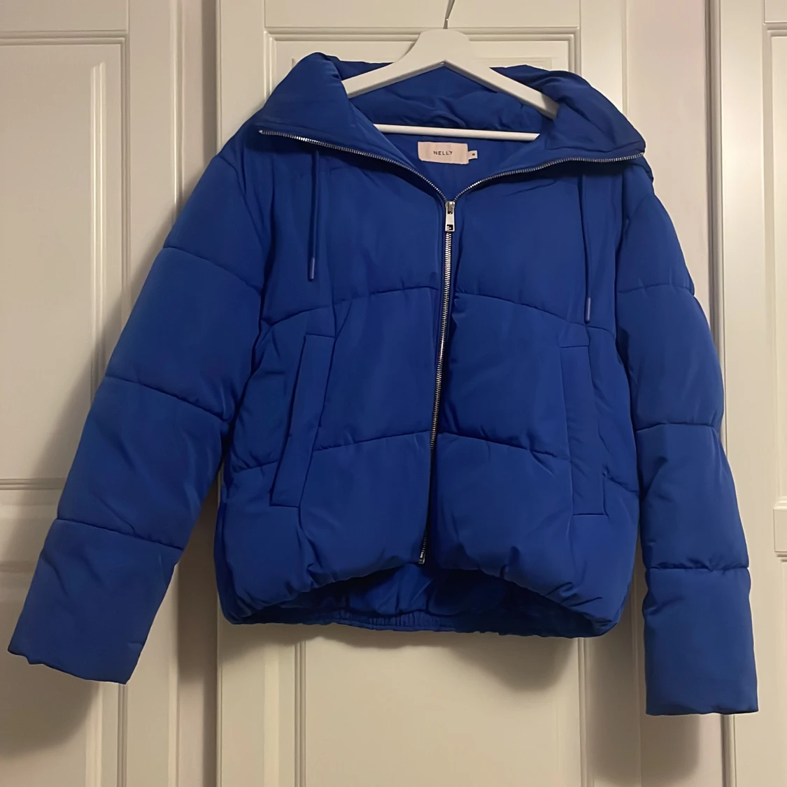 Puffjacka med luva - 90