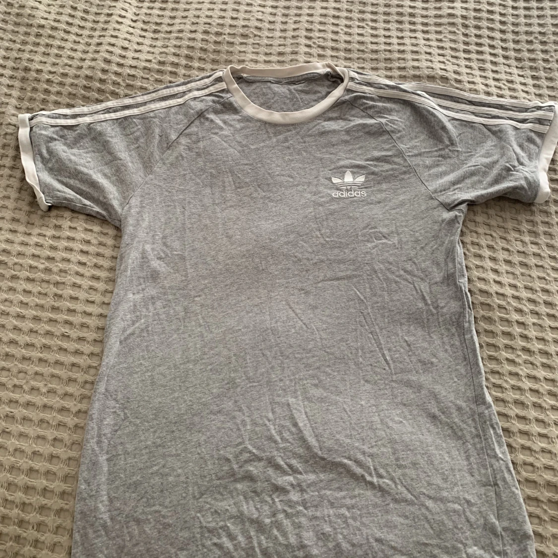 Adidas T-shirt