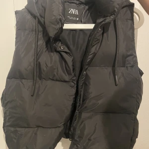 Väst - Hör av vid intresse ❤️