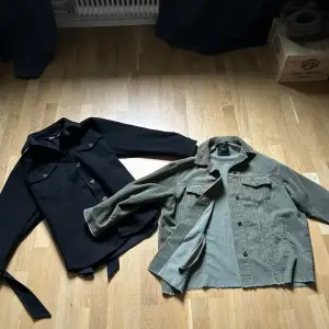 Säljer två jackor från Zara, båda i storlek S och gott skick!  Svart - 250 kr  Grön - 150 kr 
