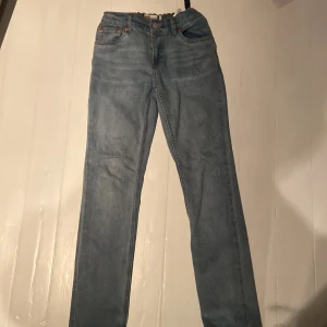 Levis jeans - Fina Levis jeans i storlek 164cm