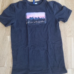 T-shirt  - Svart t-shirt