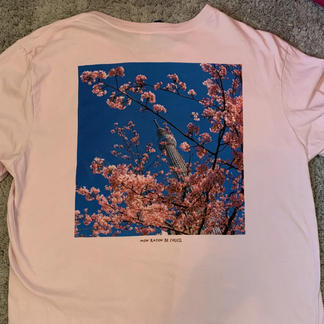 Rosa t-shirt med bildtryck - 91