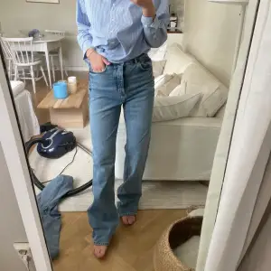 Jättefina jeans  Längre modell