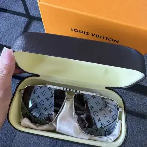 Louis vuitton glasögon 