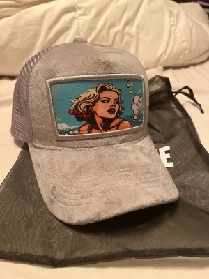 Milfunter keps - Milfhunter keps