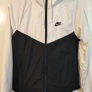 Nike jacka  - Nike Jacka  