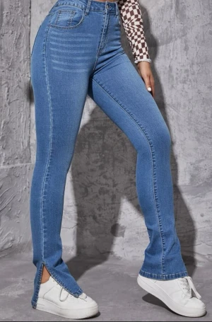 Byxor  - Aldrig använt eftersom de är lite för stora på mig! Från Gina. Nypris 599kr säljer för 300 kr! 