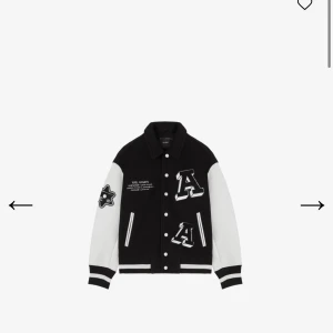 Axel arigato varsity jacket - Varsity jacket inte använd ord pris 3800 pris kan diskuteras vid snabb affär 