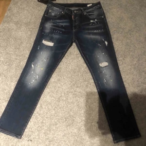 Dsquared2 byxor - Aldrig använda för att dem inte passar mig